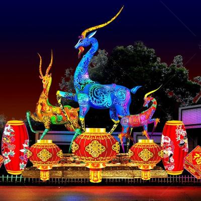 China Themed Chinese Traditional Lantern Customized Light Show Handcrafted Lantern for sale