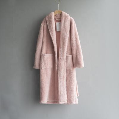 China Women's Breathable Plush Fleece Bathrobe Soft Warm Robe for sale