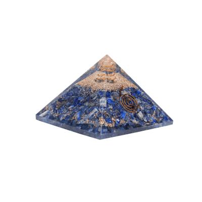 China Donghai hot sale Ogan pyramid ornaments natural white crystal column and lapis lazuli crushed Ogan energy stone tower for sale