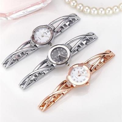 China Selling luxury simple diamond wristwatch women simple bracelet fashion steel band bracelet quartz watch reloj for sale