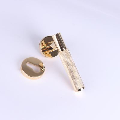 China Low Price Guarantee Quality Door Handles Modern Chinese Door Lever Handle With Locks For Home for sale