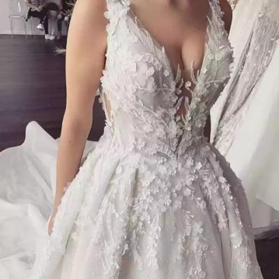 China Designer Fashion Bridal Wedding 3D Lace Flower Applique Deep V-neckline A line dresses plus size bridal gowns for sale