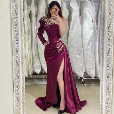 China Wine Red One Shoulder Satin High Dry Cleaning Split Over Skirt Evening Dresses Dresses Formal Mermaid 2022 Party Dresses for sale