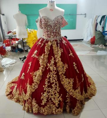 China OEM 100% Dry Cleaning Real Photos Beaded Lace Off The Shoulder Ball Gown Designer Burgundy Gold Quinceanera Dresses for sale