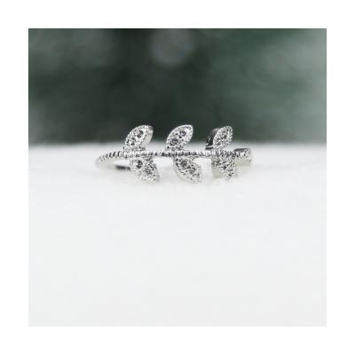 China Fashionable Personality Factory Platinum Plated Stone Genuine Crystal Zircon Olive Leaf Rings Silver Jewelry for sale