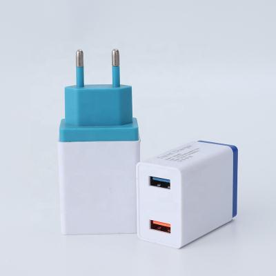 China UniversalÂ   Phone Charger 2100MA Dual USB Wireless Charger 5V 2.1A Fast Charging Universal Travel Adapter for sale