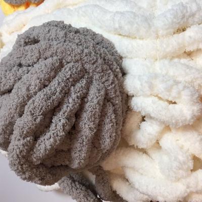 China Anti-pilling yarn 2019 fashion 3 - 4cm bulky chenille fluffy yarn for hand knitting yuanyuan factory for sale