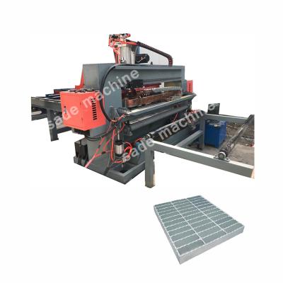 China Garment Shops Fabricator Steel Grating Welding Machine For Platform for sale