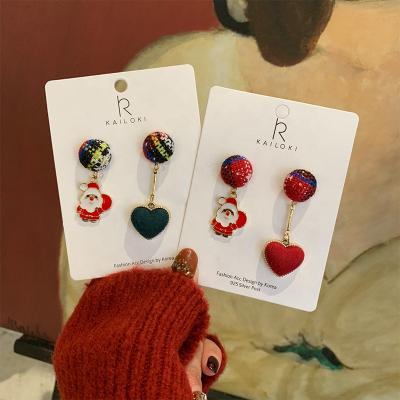 China Hot Selling Asymmetrical Fashion Christmas Simple Earrings Autumn Winter Stud Earrings for sale