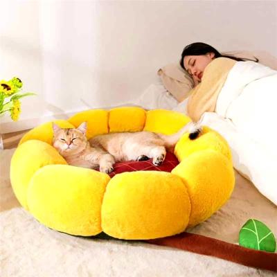 China Wholesale Breathable Four Seasons Cat Soft Bed Cat Warm Comfortable Practical Sunflower Cat Bed for sale