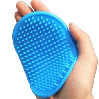 China Viable pet grooming product tpr dog bath brush pet bath brush pet shower cleaning brush for sale