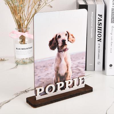 China Best Modern Designs Souvenir Home Table Decoration Wood Crafts Office Decor Square Customized Carving Wooden Letters Photo Picture Frame for sale