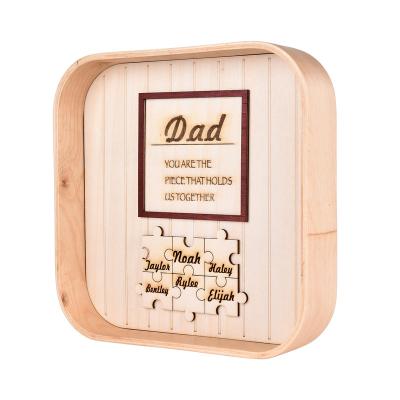 China Fast Delivery Europe Photo Frame Wall Picture With Wooden Side Sealing Wooden Photo Frame With Light for sale