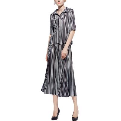 China Anti-pilling Yizhe two pieces women casual shorts sheath miyake pleated striped sets of women blouses and pants and trousers for sale