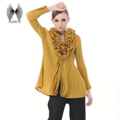 China New Design Anti Shrink Pleats Long Sleeve Women Plus Size Coat for sale