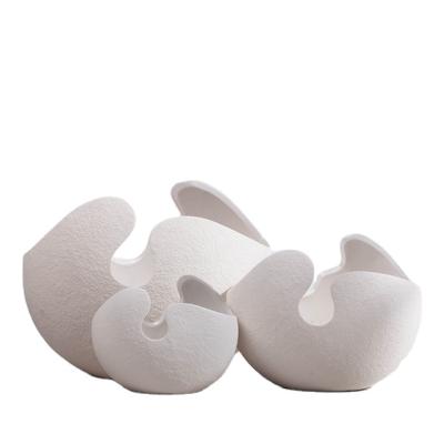 China Fashion Handmade Modern Creative White Eggshell Design Vases Ceramic Porcelain New Arrival Simple Flower Vase For Home Decor for sale