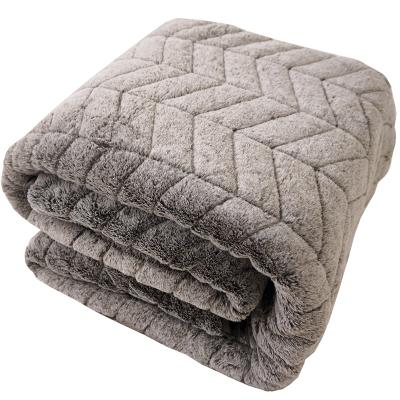 China Anti-Static Factory Best Price Warm Fuzzy Quilting Sofa Blanket Ash Fog Plush Luxury Rabbit Faux Fur Throw Blanket for sale