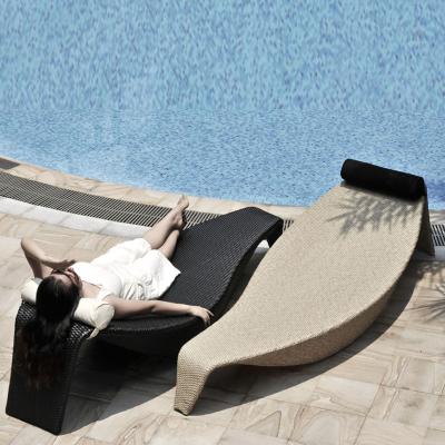 China Durable Wholesale Sun Sofa Hotel Outdoor Furniture Rattan Outdoor Fashion Sun Sofa for sale