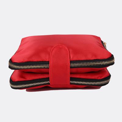 China Fashion factory specializes in producing double-layer polyester cosmetic bags and daily necessities storage bags for sale