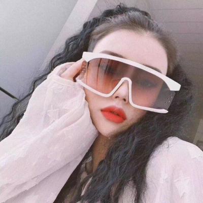 China Oversized Fashion Sun Glasses Sunglasses For Women One Piece Sun Glasses 2021 Half Frame Lens Shades UV400 Shades for sale