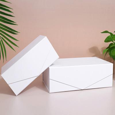 China Large Recycled Materials White Storage Boxes With Magnetic Lids Gift Boxes Packaging For Presents Custom Logo for sale