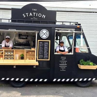 China Commercial Supplying Promotional Electric Four Wheel Three Wheel Hand Push Used Food Trucks For Selling Spicy Cold Drinks for sale