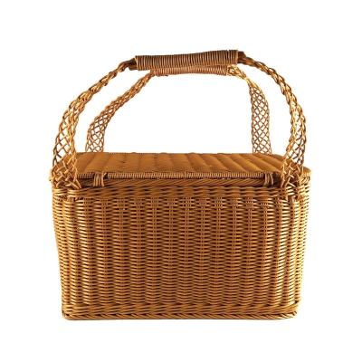 China Large Sustainable Handmade Plastic Woven Wicker Basket Picnic Basket With Lid for sale