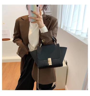 China Fashion Big Fancy New Design Handbag Ladies Lady Purse Office Hand Bag Leather Purse Women 2022 for sale