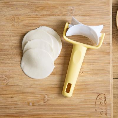 China Disposable Round Rolling Cutter Cookie Cutter Rolling Baking and Pastry Kitchen Tool for sale