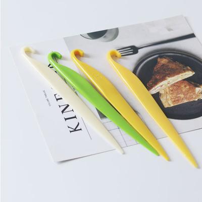 China Disposable Plastic Fondant Cake Mold Stripping Knife Decorating Sugarcraft Cutter Tool for sale