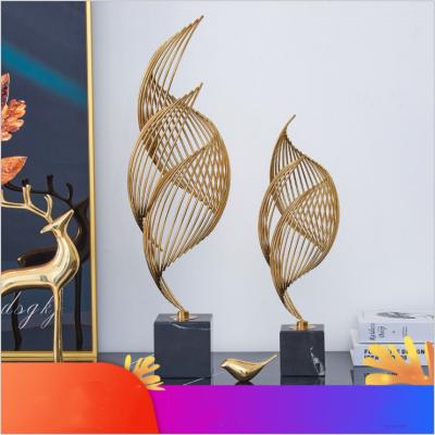 China Fashion Touch Natural Modern Table Desk Decorative Golden Sea Tree Ornaments Stand Display For Home Decoration for sale