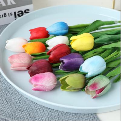 China Natural Touch Tulip Artificial Flowers Wedding Decoration Bridal Bouquet Real Touch Tulip Flower for sale