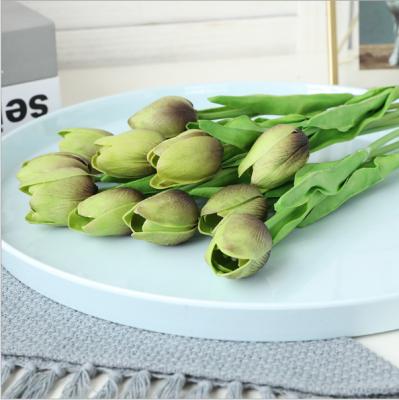 China Wholesale Natural Touch Tulip Artificial Bulbs Led Tulip Flowers Wedding Decoration Artificial Flowers for sale