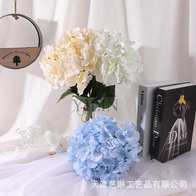 China Natural Touch Wholesale 5 Heads Hydrangea Artificial Silk Hydrangea Bouquet For Home Wedding Decoration for sale