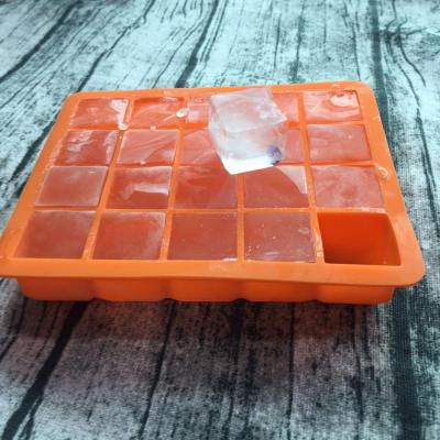 China Viable Whiskey Cocktail Ice Cube Tray 20-Cavity Square Mold Freeze Mold Ice Cube Tray For Kitchen Bar Baking Tool for sale