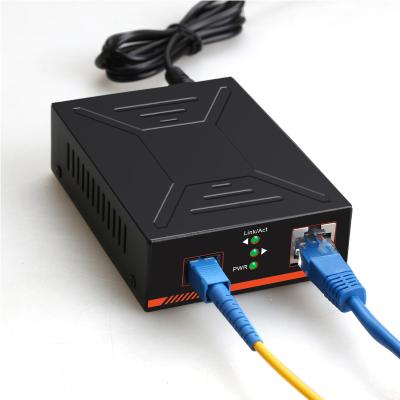 China Hot Sale 20KM 10/100/1000M FTTH Single Mode RJ45 To Fiber Media Converter Supplier for sale