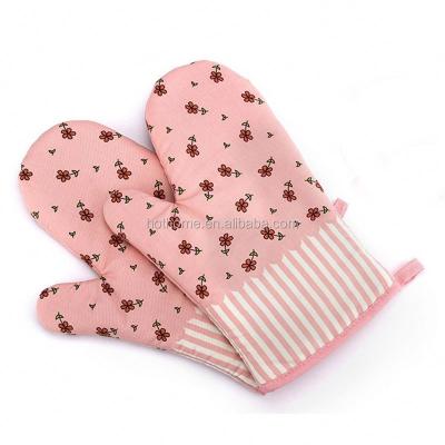 China Embroidered beauty and high quality kitchen oven glove for sale