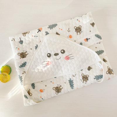 China Dropshipping Anti-pilling Ultra Soft Cartoon Printing Animal Reusable Muslin Baby Hooded Newborn Gauze Receiving To Wrap Blanket With Belt for sale