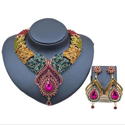 China Fashion New CLASSIC Party Stained Glass Crystal Banquet Necklace Earrings Bride Two Piece Set for sale