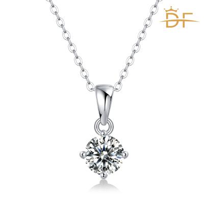 China Hot Selling Silver FASHIONABLE Moissanite Diamond Pendant Necklace For Women with good quality for sale