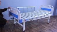 China Multi Function Manual Hospital Beds 3 Cranks Steel 215*105*46 à venda