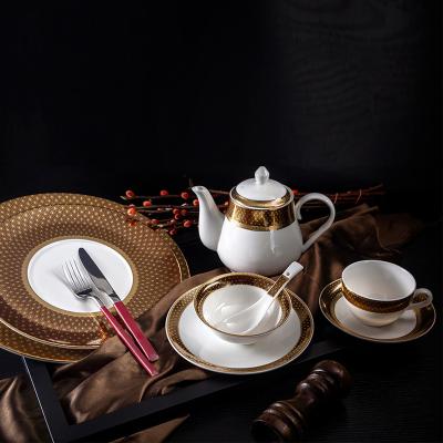 China Viable China Manufacturers Dinner Set Rustic Gold Pattern Rim Bone China Dinnerware Luxury for sale