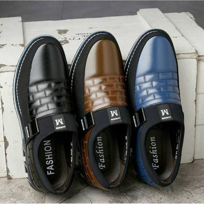 China New Leather Shoes Hot Sale Durable Rubber Big Soles Men's Breathable Slip On Loafers Fashion British Casual Walking Shoes for sale