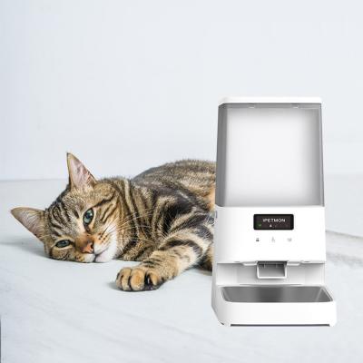 China Indoor Smart Pet Food Feeder Remote Operation For Convenient Portion Control for sale