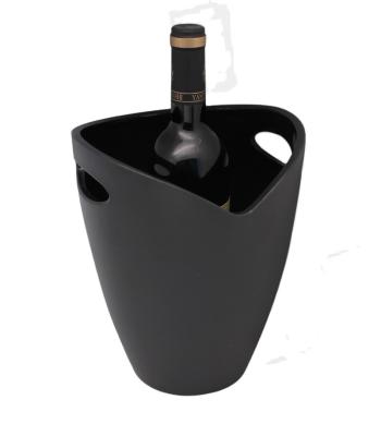 China Wholesale Viable 4500ml Insulated Large Cheap Plastic Wine Ice Bucket With Two Ears for sale