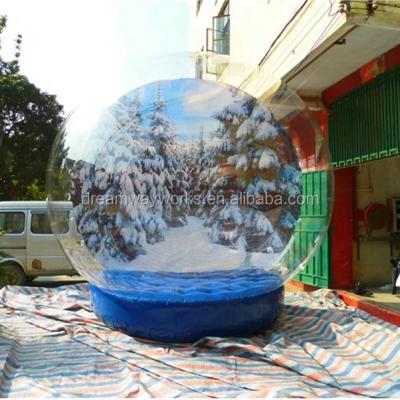 China Best 0.8mm PVC Tarpaulin 2020 Commercial Christmas Snow Globe, Inflatable Snow Globe Photo Booth For Sale for sale