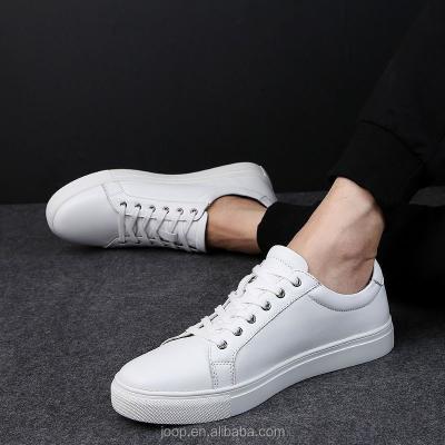 China Big Size Outdoor Walking Genuine Leather Men's Breathable Sneakers Tenis Lace Sports Shoes Anti-slippery for sale