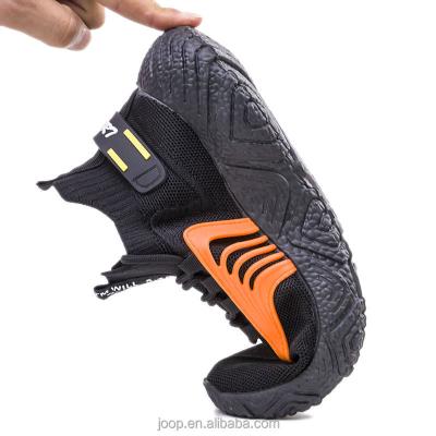 China Fashion trend factory walking to wear tender men's black sneakers shoes for sale