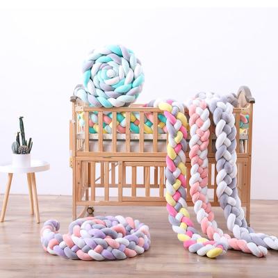 China Nordic Sustainable Super Soft Nursing Ins Baby Bedding Pillow Hand Braided Baby Crib Bumper (4-Strands 3m) for sale