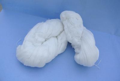 China 100% Raw White Bright Spun Polyester Hank Yarn 40/2 & 50/3 for sale